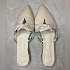 Women’s shoes